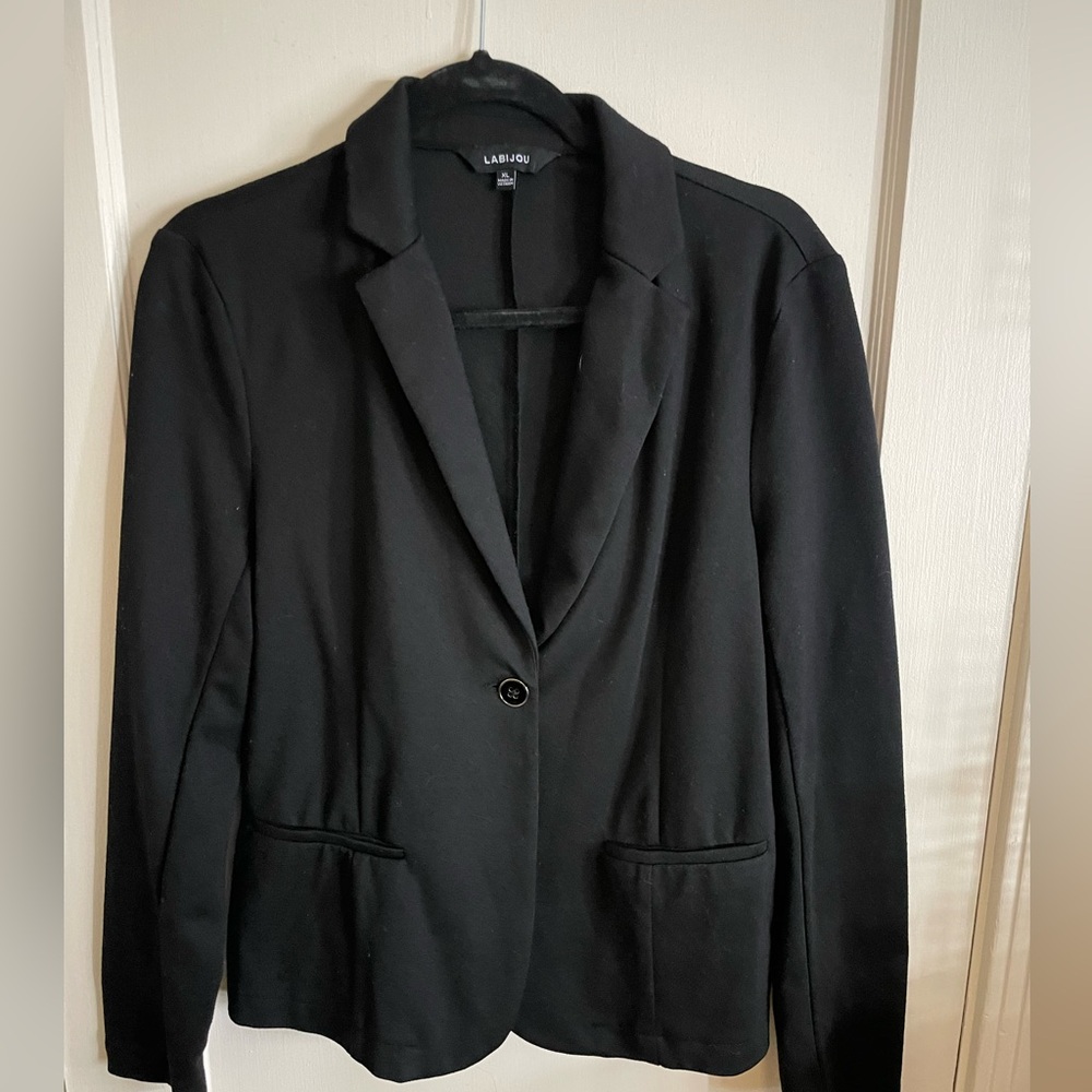 Women’s blazer top